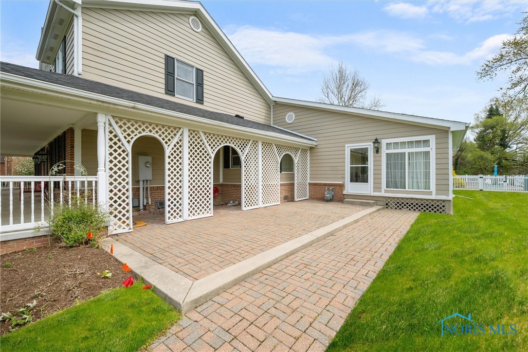 3305 Strayer Road, Maumee, Ohio image 2