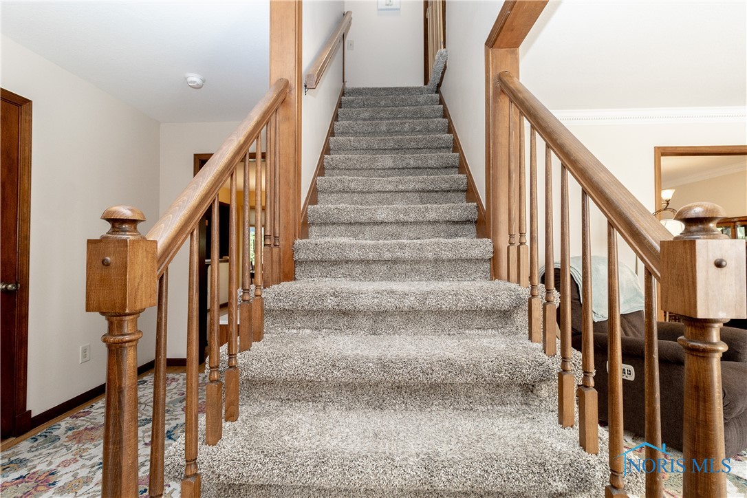 2439 Notting Hill Road, Toledo, Ohio image 24
