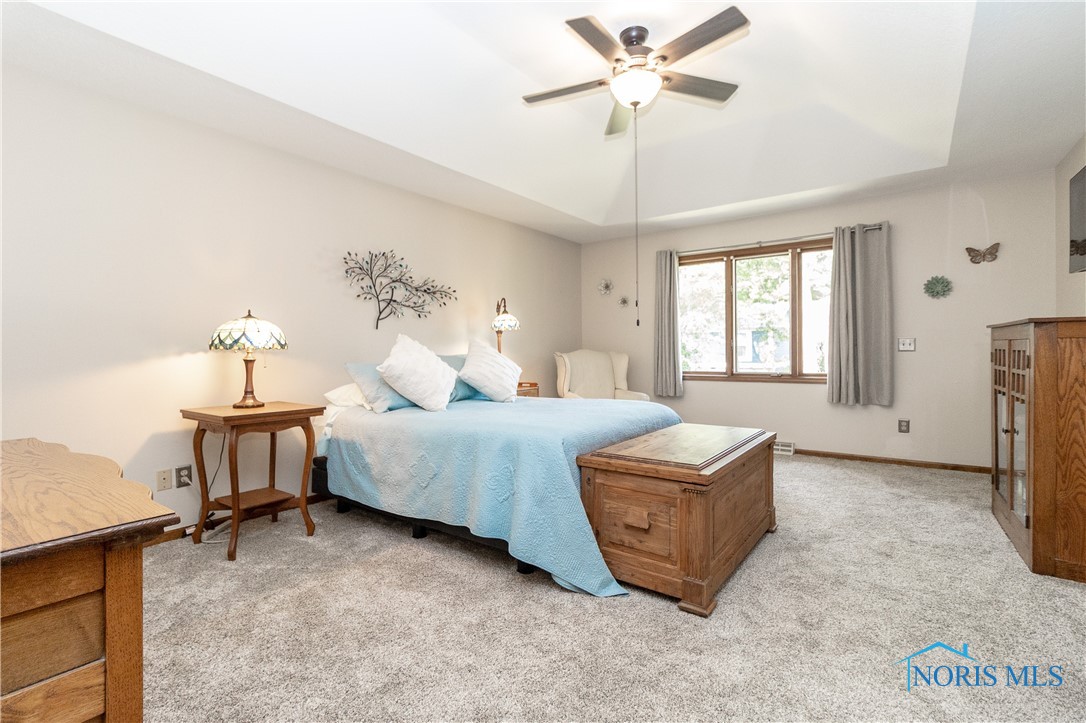 2439 Notting Hill Road, Toledo, Ohio image 26