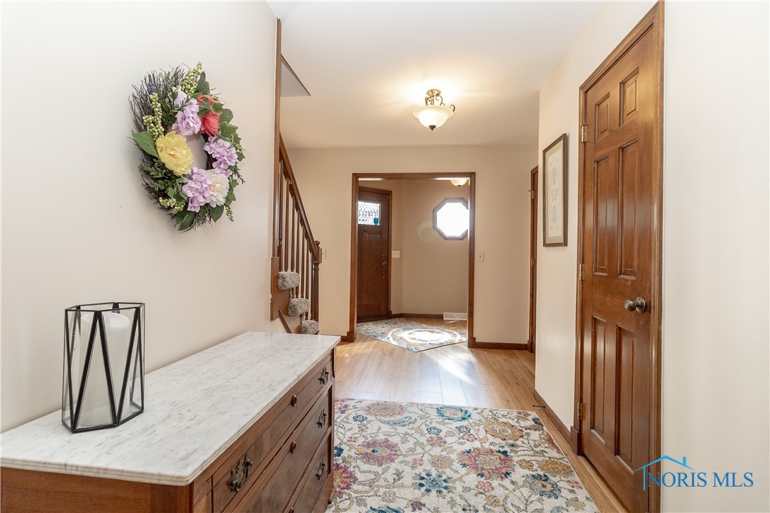 2439 Notting Hill Road, Toledo, Ohio image 4