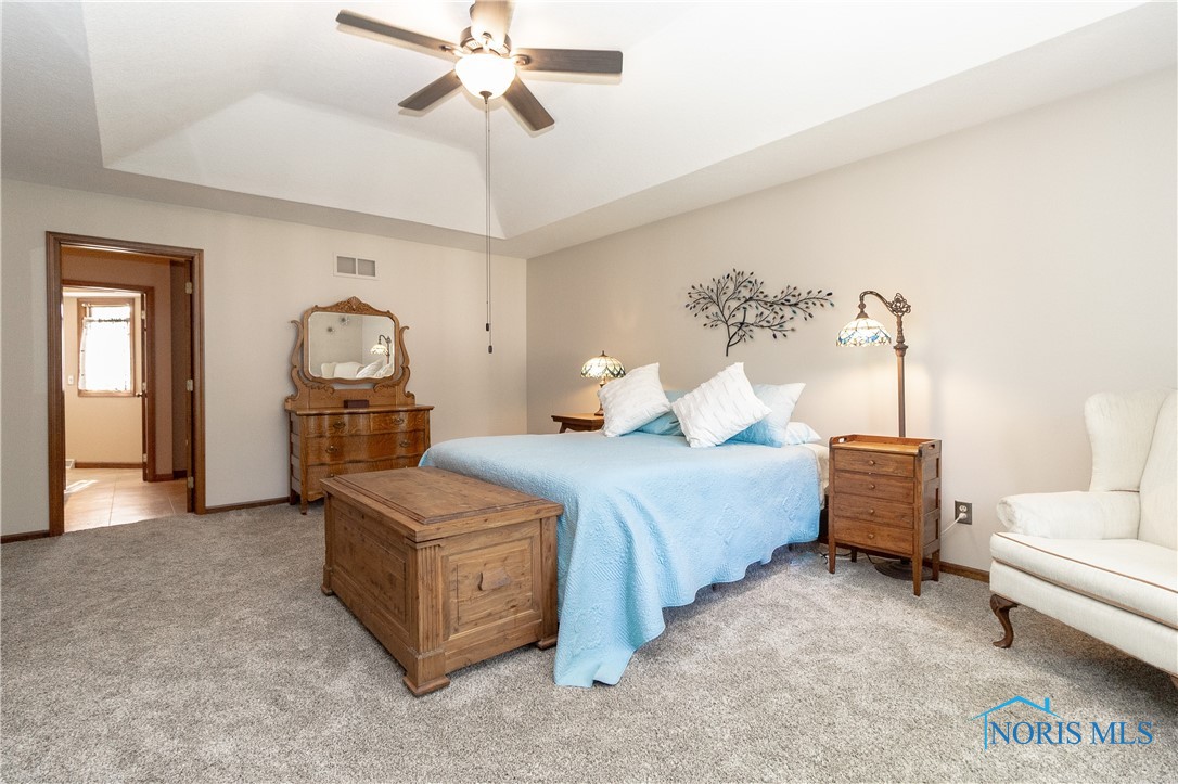 2439 Notting Hill Road, Toledo, Ohio image 28