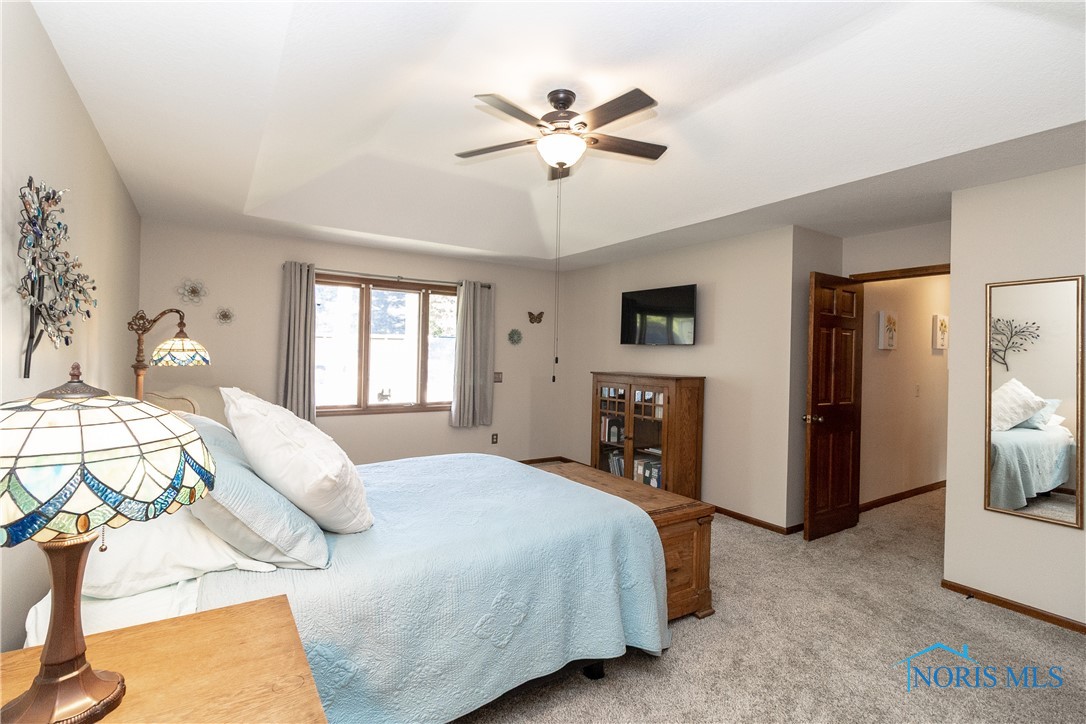2439 Notting Hill Road, Toledo, Ohio image 27
