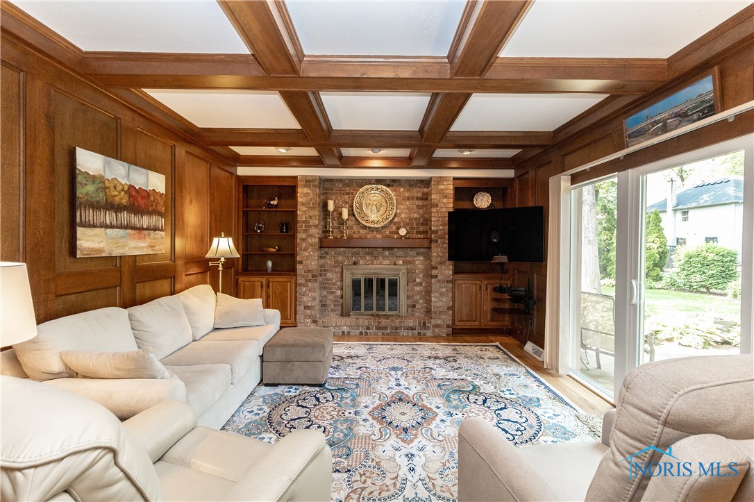 2439 Notting Hill Road, Toledo, Ohio image 19