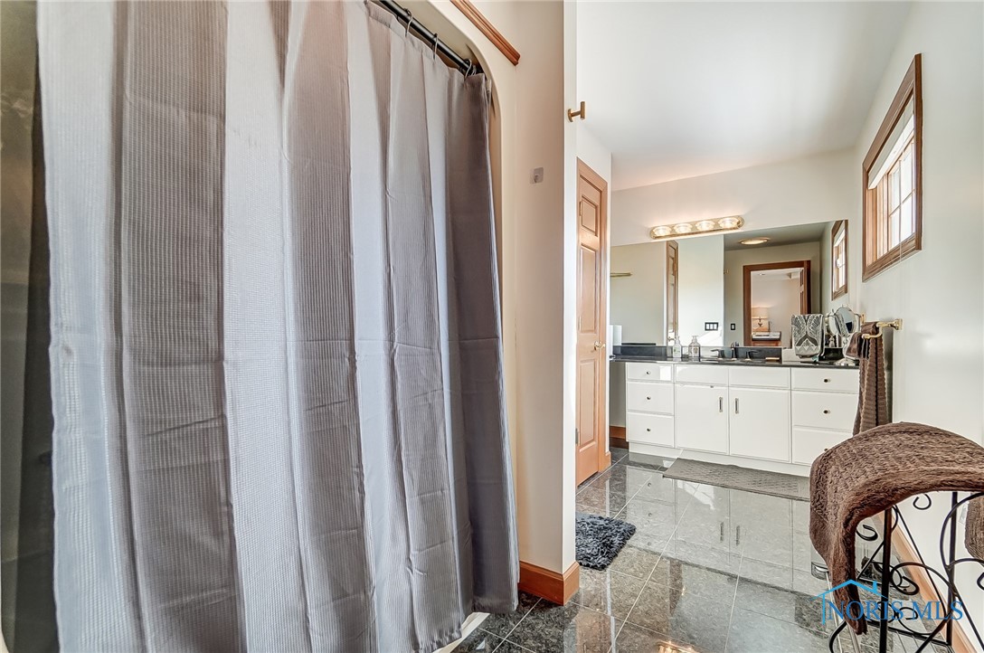 3364 Swan Ridge Lane, Maumee, Ohio image 36