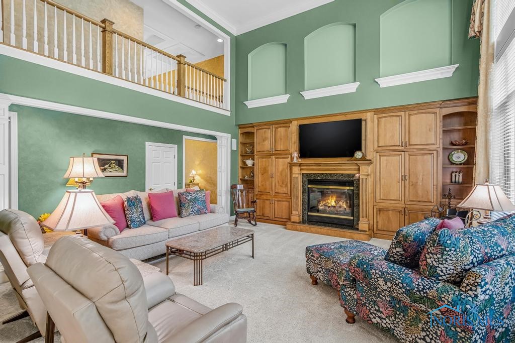 7635 Chestnut Ridge