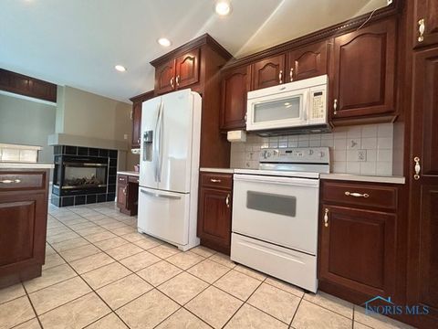 Tiny photo for 251 Saint Paul Drive, Fremont, OH 43420 (MLS # 6136079)