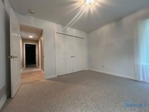 Tiny photo for 251 Saint Paul Drive, Fremont, OH 43420 (MLS # 6136079)
