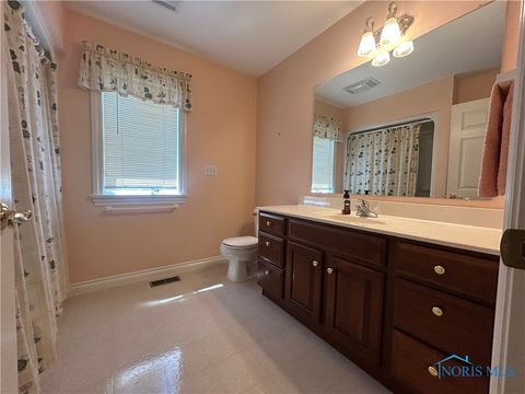Tiny photo for 251 Saint Paul Drive, Fremont, OH 43420 (MLS # 6136079)