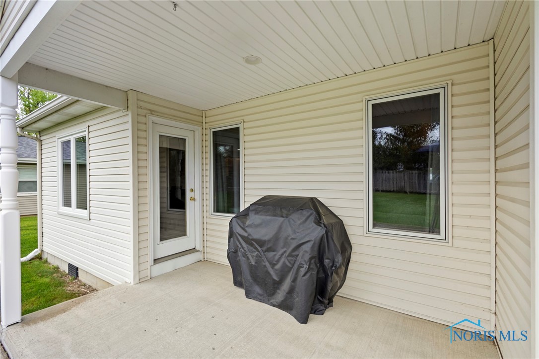 2512 Villa West Drive, Findlay, Ohio image 39