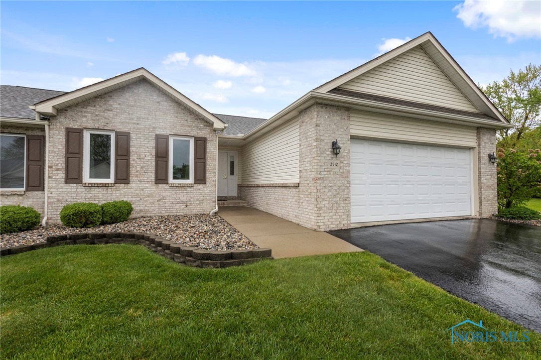 2512 Villa West Drive, Findlay, Ohio image 3