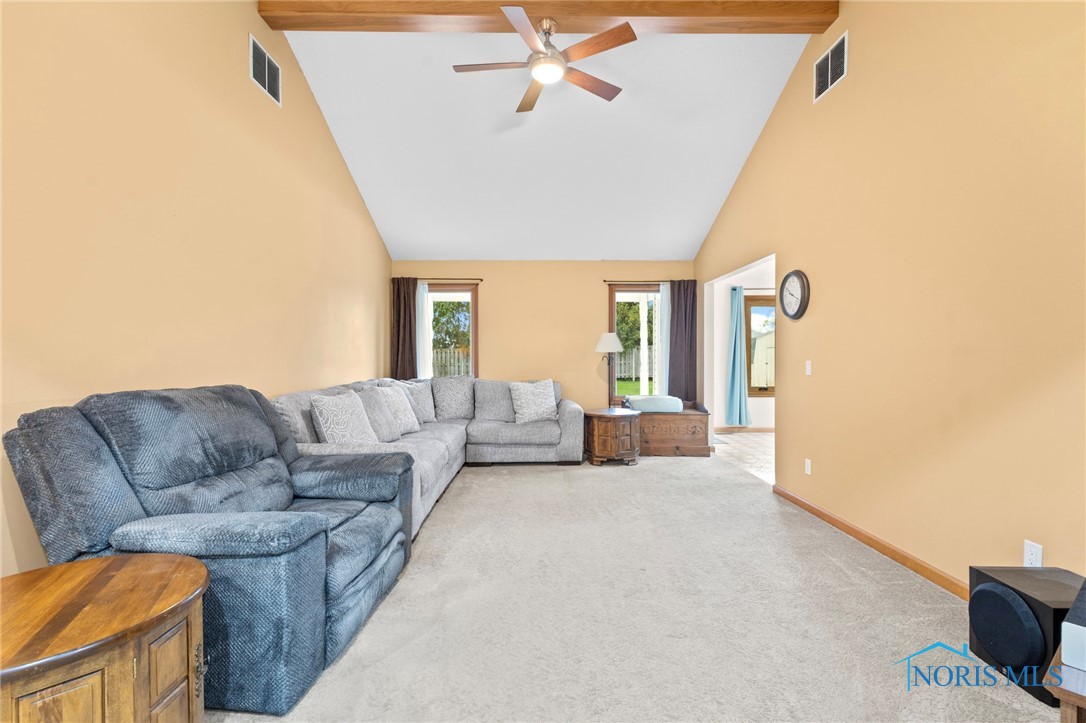 2512 Villa West Drive, Findlay, Ohio image 18