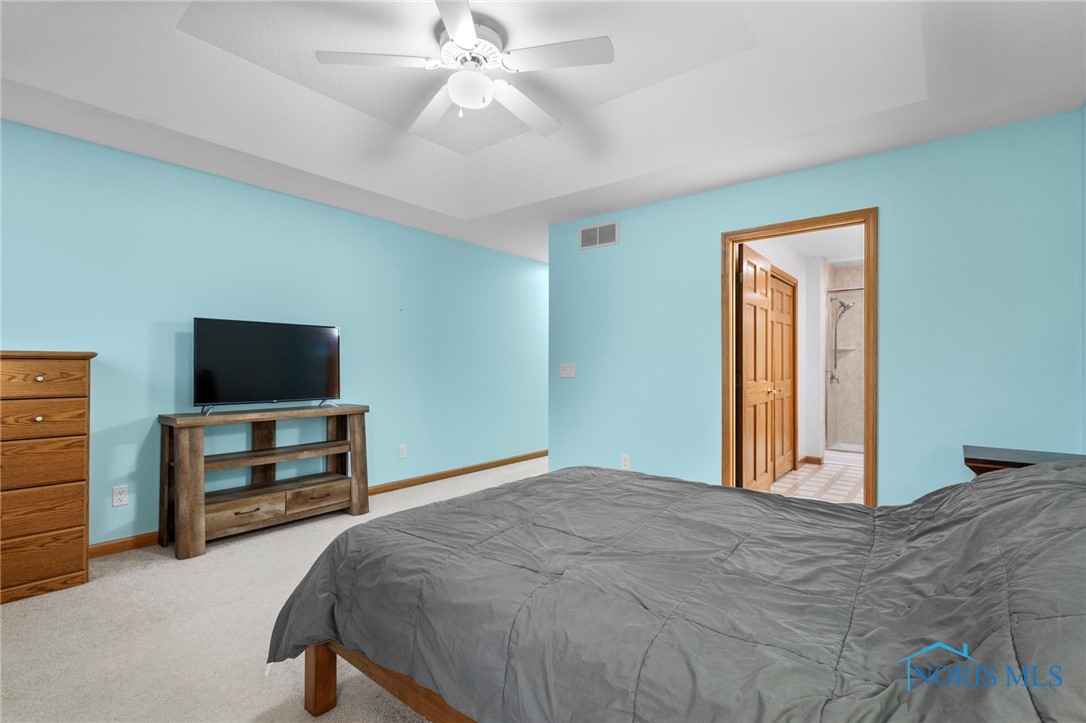 2512 Villa West Drive, Findlay, Ohio image 13