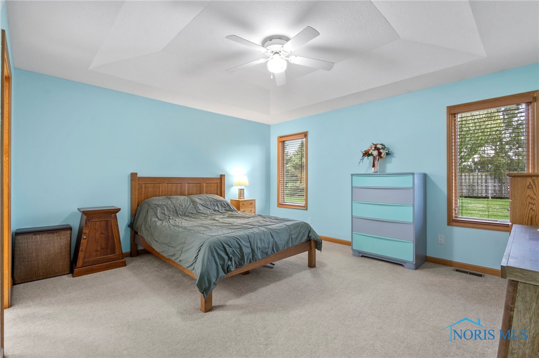 2512 Villa West Drive, Findlay, Ohio image 10