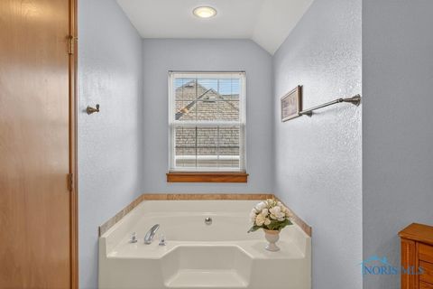 Tiny photo for 26395 Carronade Drive, Perrysburg, OH 43551 (MLS # 6136233)