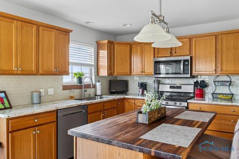 Tiny photo for 26395 Carronade Drive, Perrysburg, OH 43551 (MLS # 6136233)