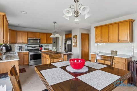 Tiny photo for 26395 Carronade Drive, Perrysburg, OH 43551 (MLS # 6136233)
