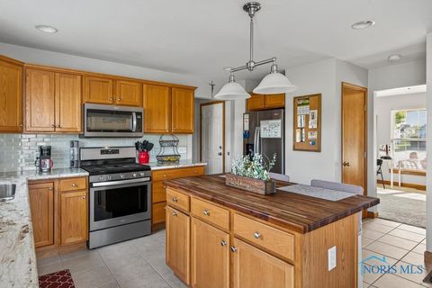 Tiny photo for 26395 Carronade Drive, Perrysburg, OH 43551 (MLS # 6136233)
