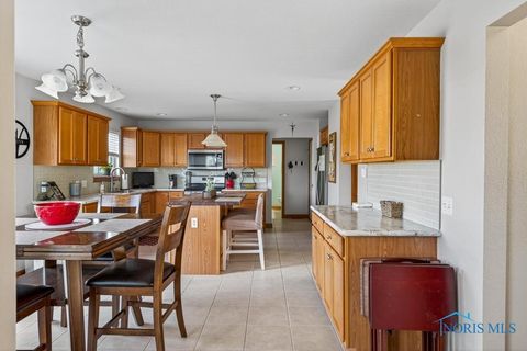 Tiny photo for 26395 Carronade Drive, Perrysburg, OH 43551 (MLS # 6136233)