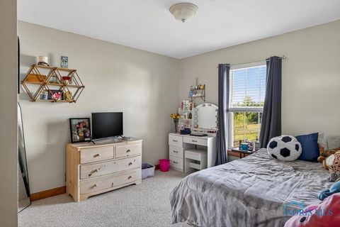 Tiny photo for 26395 Carronade Drive, Perrysburg, OH 43551 (MLS # 6136233)