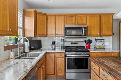 Tiny photo for 26395 Carronade Drive, Perrysburg, OH 43551 (MLS # 6136233)