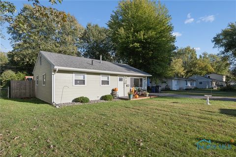 Tiny photo for 1810 Birdie Drive, Toledo, OH 43615 (MLS # 6136993)