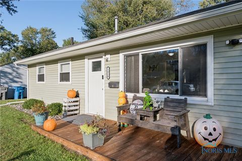 Tiny photo for 1810 Birdie Drive, Toledo, OH 43615 (MLS # 6136993)