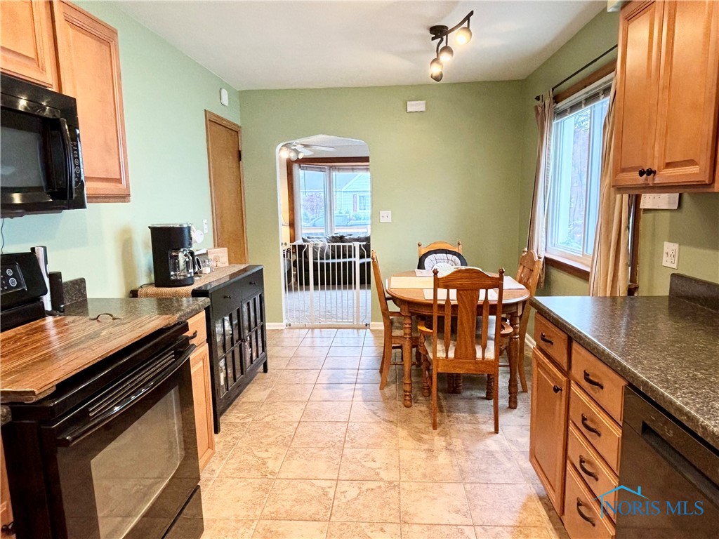 4928 Monac Drive, Toledo, Ohio image 12