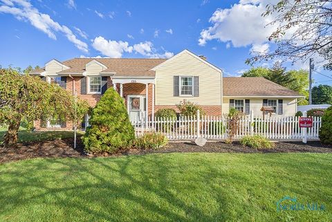 Photo of 1215 E County Road 16, Tiffin, OH 44883 (MLS # 6136808)