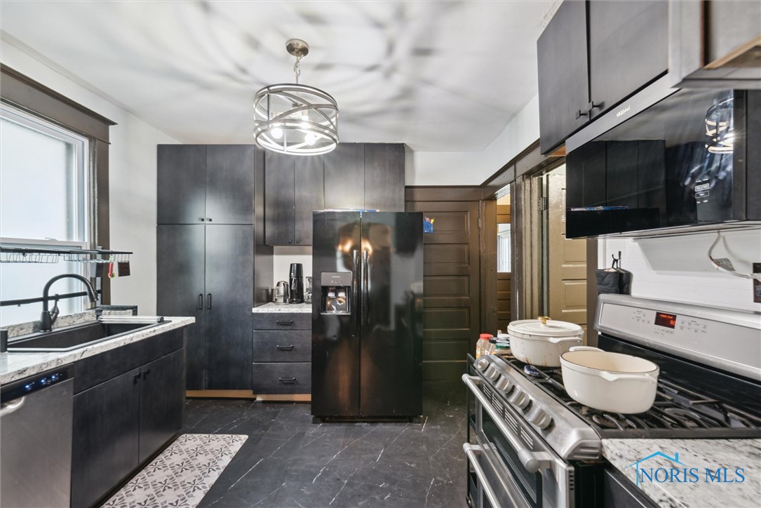 544 E Park Street, Toledo, Ohio image 13