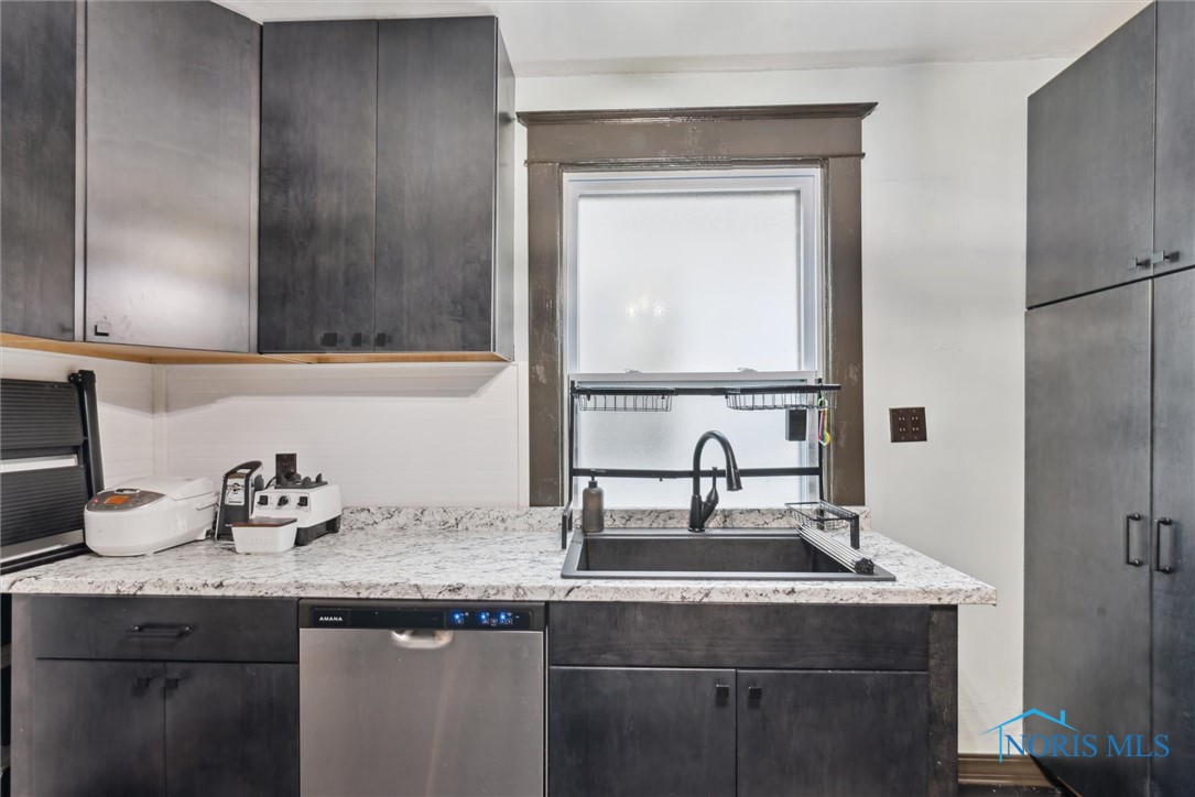 544 E Park Street, Toledo, Ohio image 15
