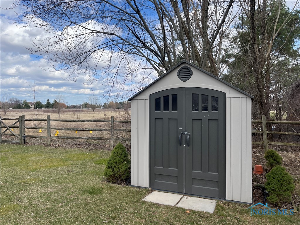 10253 Scarlet Oak Drive, Perrysburg, Ohio image 42