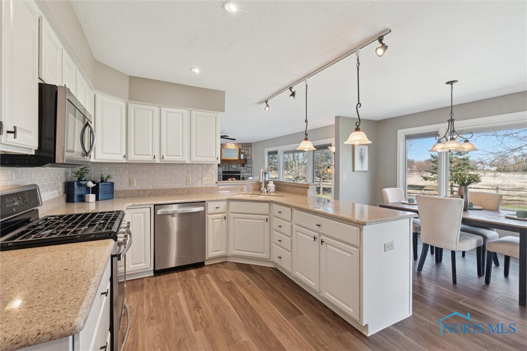 10253 Scarlet Oak Drive, Perrysburg, Ohio image 13