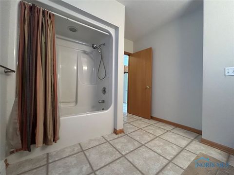 Tiny photo for 13526 Kramer Road, Bowling Green, OH 43402 (MLS # 6136615)