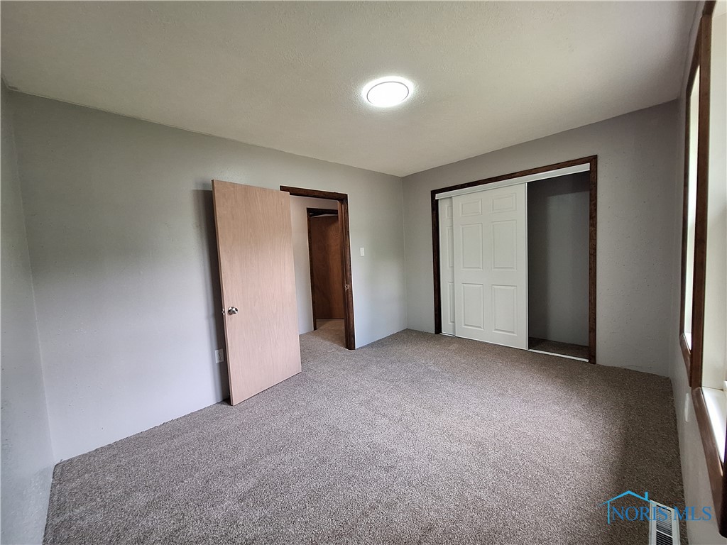 1710 Lagundovie Road, Oregon, Ohio image 24