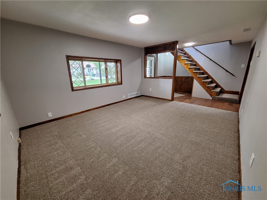1710 Lagundovie Road, Oregon, Ohio image 9