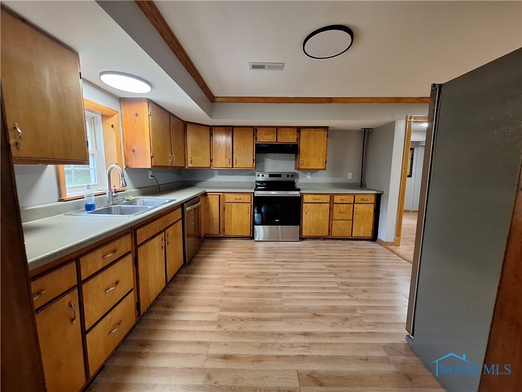 1710 Lagundovie Road, Oregon, Ohio image 12