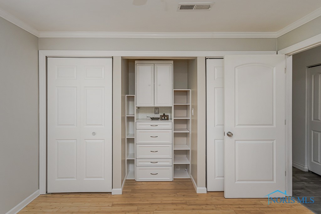 207 Taylor Road, Oregon, Ohio image 24