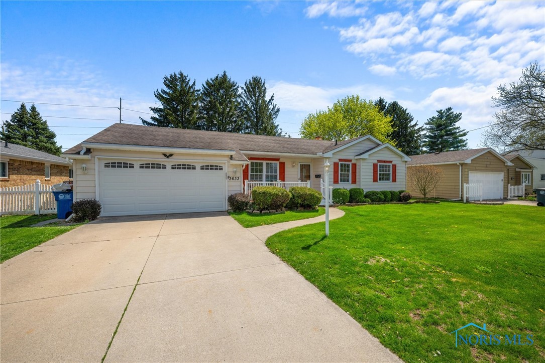 3633 Greenlawn Court, Toledo, Ohio image 2