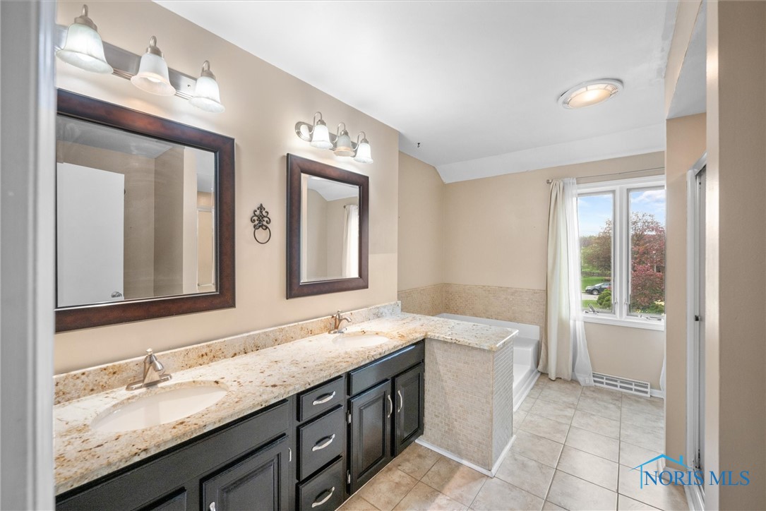 6142 Welsford Court, Maumee, Ohio image 40
