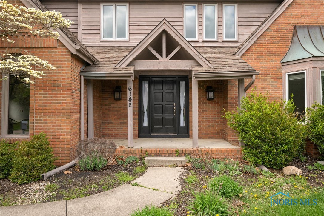 6142 Welsford Court, Maumee, Ohio image 4