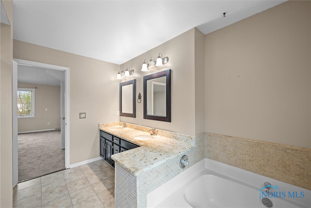 6142 Welsford Court, Maumee, Ohio image 39