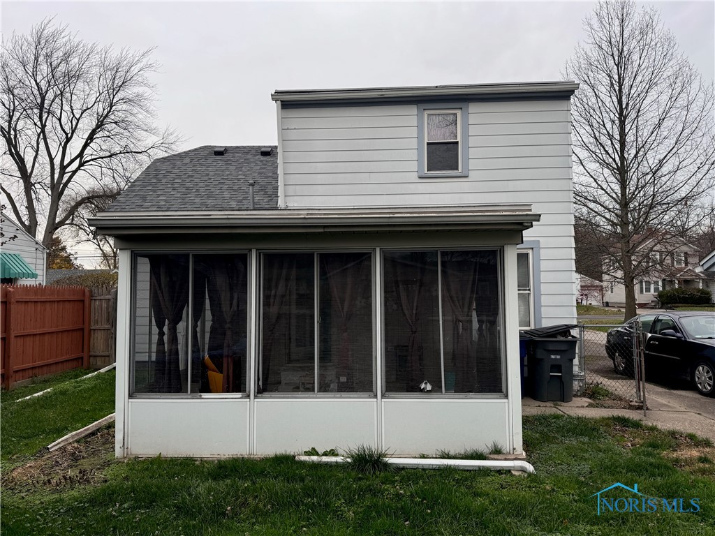 2227 Rood Street, Toledo, Ohio image 4