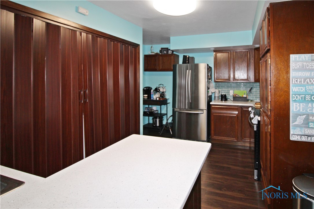 3778 N Cliff Road, Port Clinton, Ohio image 12