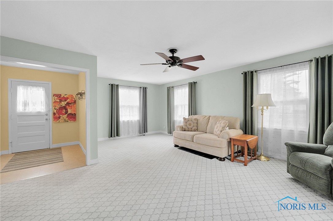 5960 Greenacre Road, Toledo, Ohio image 4