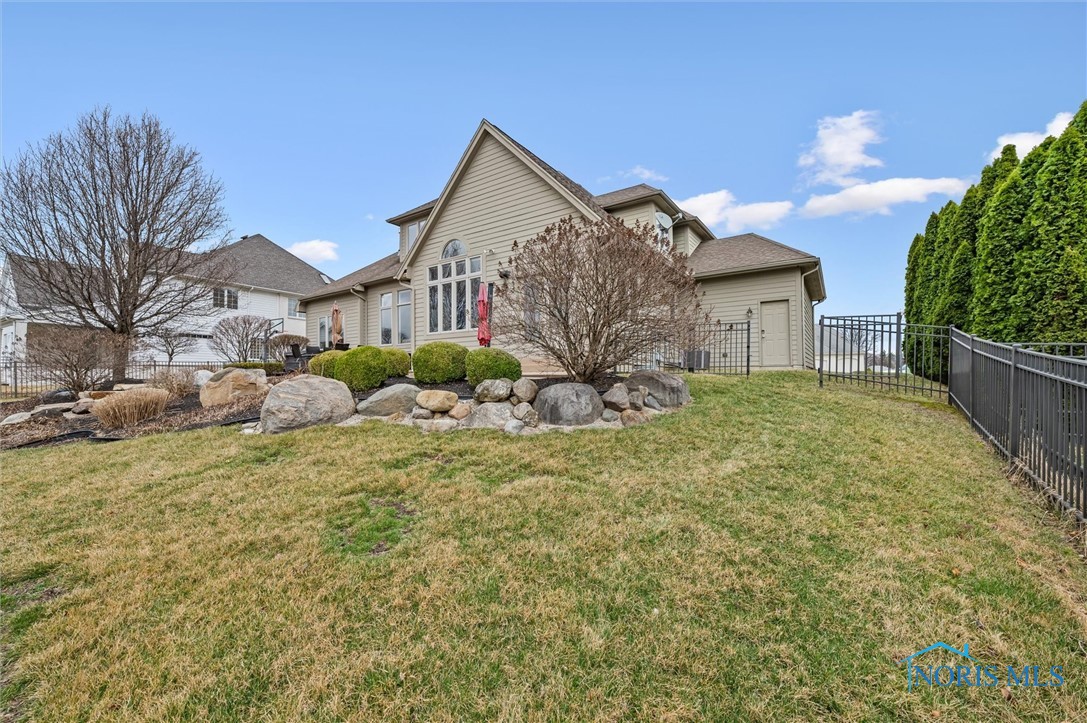 5619 Golden Pond Lane, Sylvania, Ohio image 4