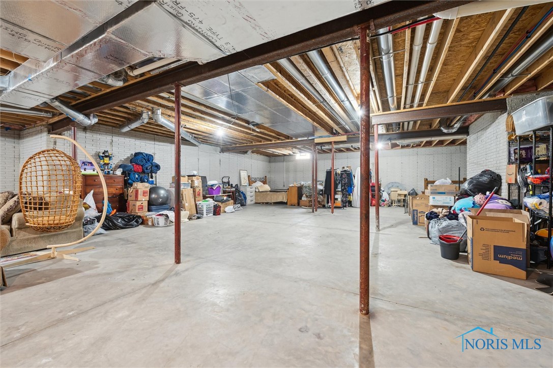 5619 Golden Pond Lane, Sylvania, Ohio image 30
