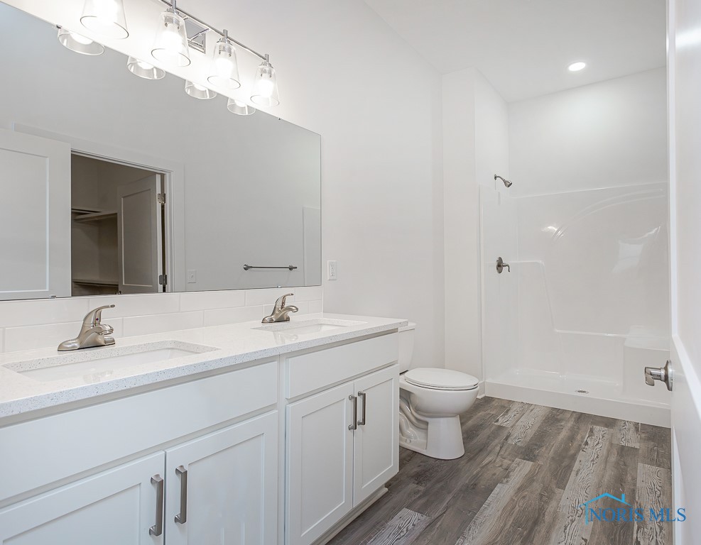 212 East Bridge Road, Northwood, Ohio image 24