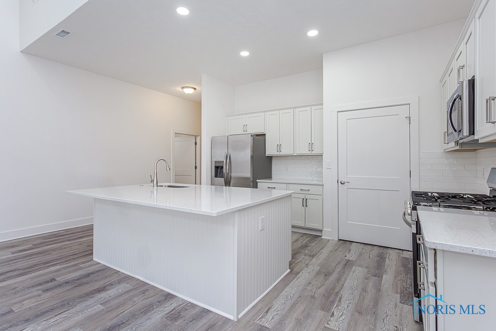 212 East Bridge Road, Northwood, Ohio image 12