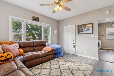 Tiny photo for 619 Fishlock Avenue, Findlay, OH 45840 (MLS # 6136356)