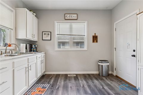 Tiny photo for 619 Fishlock Avenue, Findlay, OH 45840 (MLS # 6136356)
